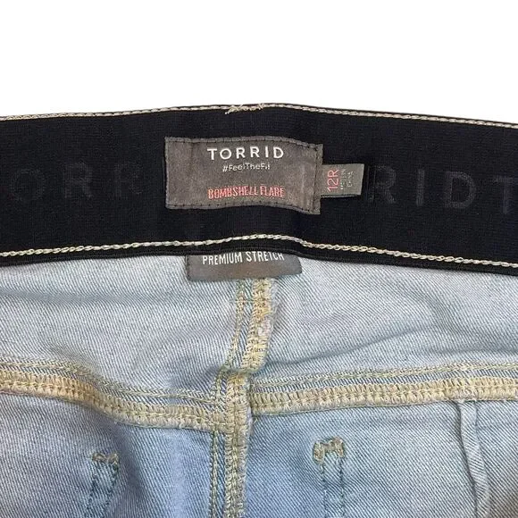 TORRID Bombshell Flare Premium Stretch Size 12 Calabasas Light Wash Wide-Leg - Picture 7 of 9
